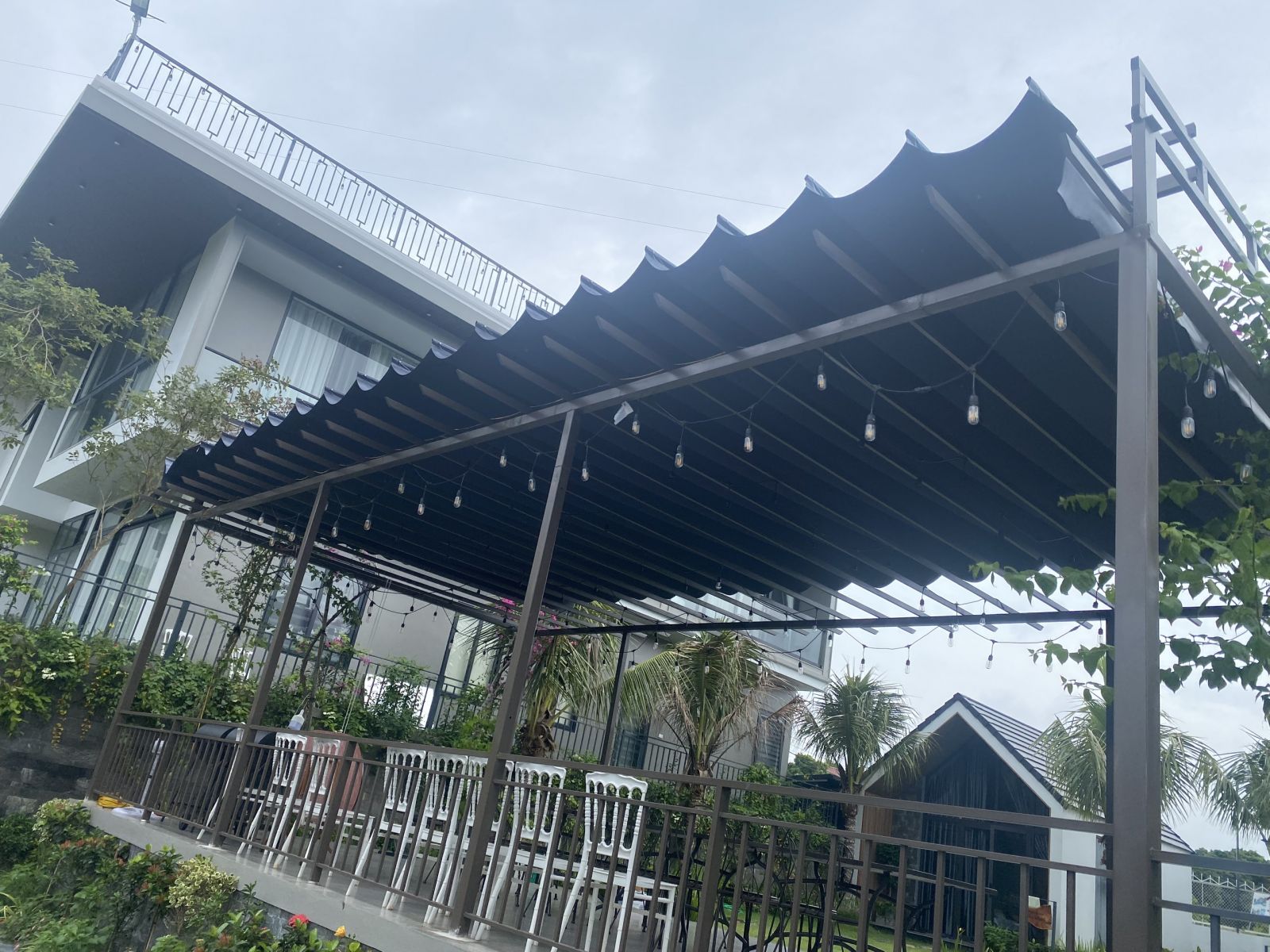 Bạt che nắng